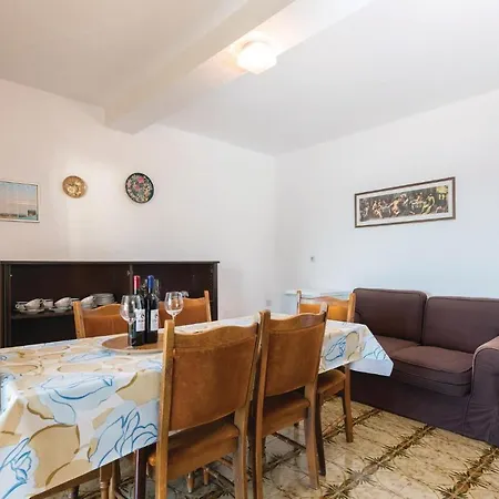Stunning In With Kitchen Casa vacanze